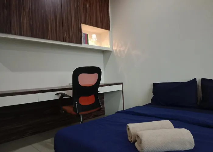 Mount Austin Homestay 2-4Pax