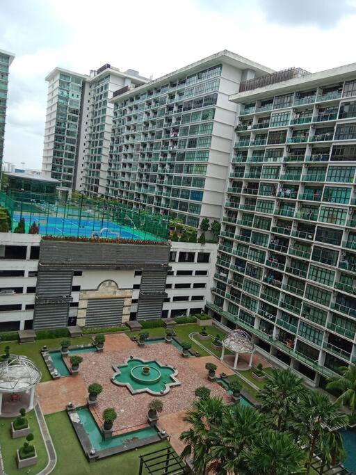 Mount Austin 2-4pax * Johor Bahru